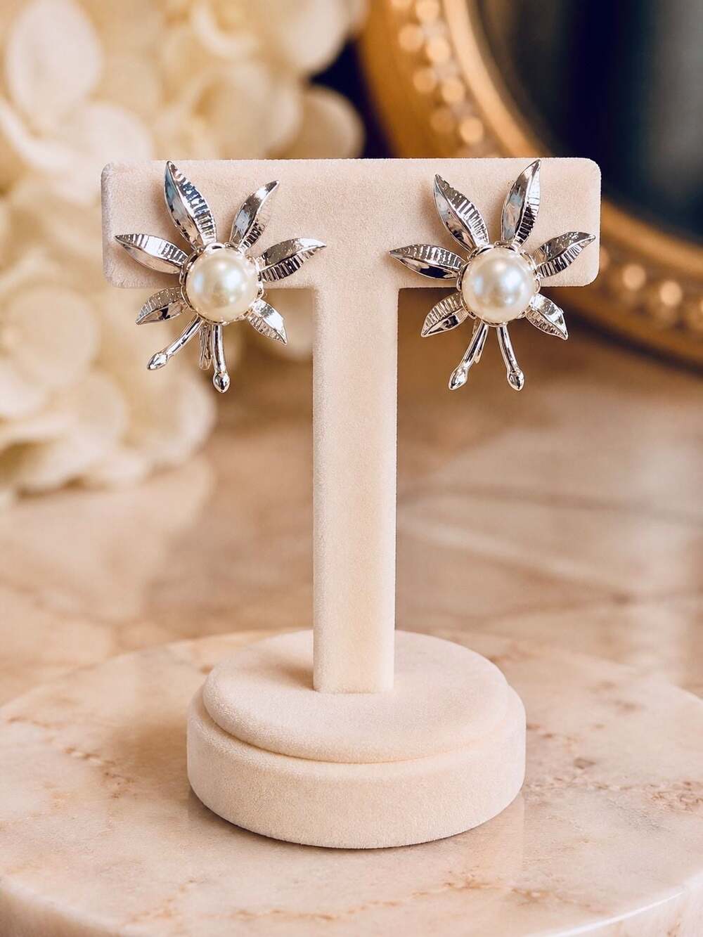 Vintage Floral Pearl and Silver-Tone Metal Screw-Back Earrings